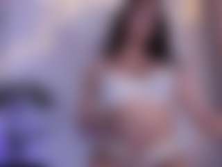 ehily-ts's Live Sex Cam Show