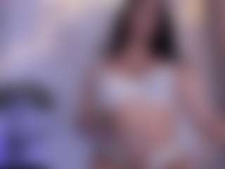 ehily-ts's Live Sex Cam Show