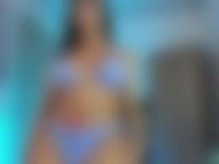 Show in cam erotica live di ehily-ts
