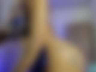 ehily-ts's Live Sex Cam Show