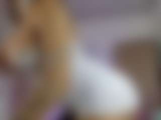 ehily-ts's Live Sex Cam Show