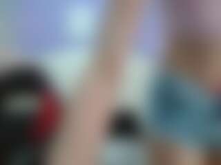 Live cam show with sexyMashablow - Average on Camsoda