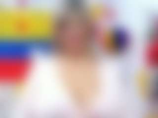 Celeste Lincon MILF webcam performer live streaming