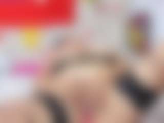 Live cam show with Celeste Lincon - Striptease Granny on Camsoda