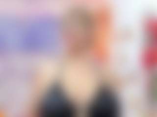Celeste Lincon MILF webcam performer live streaming