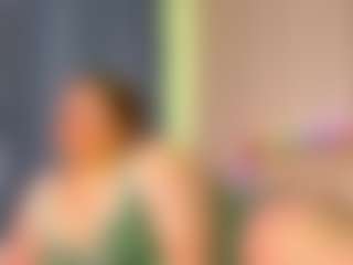 Live cam show with Ruby - Smoking on livesuperchat.net