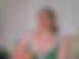 Live cam show with Ruby - Brown Hair on CamClone