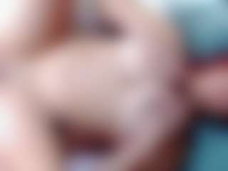 Live cam show with annejulienne - Asian MILF on Gym Cam Girls
