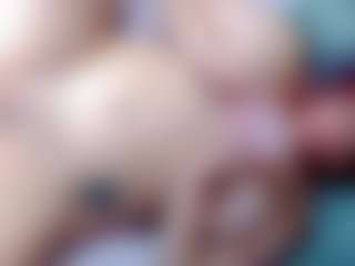 Live cam show with annejulienne - Solo on Streamer API