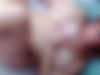 annejulienne MILF webcam performer live streaming