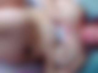 annejulienne's Live Sex Cam Show