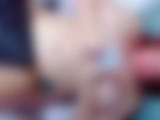 Live cam show with annejulienne - Squirt Mature on crypto-cams