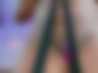 Live cam show with KAROL-SCOTT - BBW on Livezox