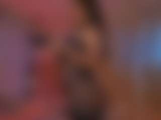 Live cam show with Catalina Evans - Shaved Pussy on Camsoda