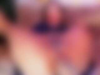 Live cam show with Meleek - Juguetes on livesuperchat.net