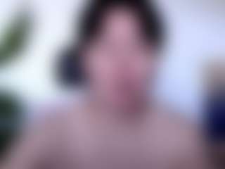 Akiramm MILF webcam performer live streaming
