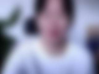 Akiramm MILF webcam performer live streaming