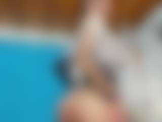 emilhornett's Live Sex Cam Show