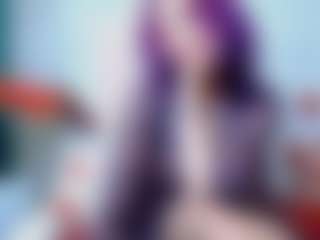 Live cam show with DarinaLovelyy - Housewife on TeamSkeetLive