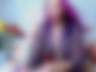DarinaLovelyy MILF webcam performer live streaming