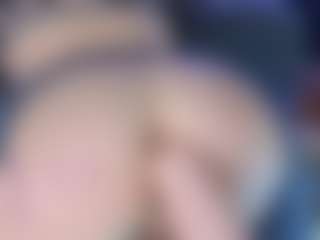 LoLaHotWet's Live Sex Cam Show