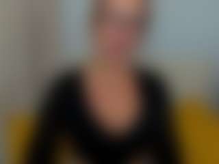 Live cam show with MollyGold - Glasses on xxxlivecams.org