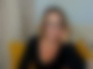 Live cam show with MollyGold - Cuckold on Mixed Magazine Live