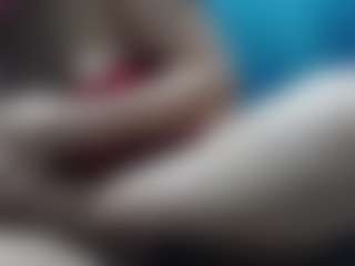 Live cam show with Viioletta19 - Sexcam on Milfs Live