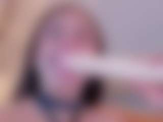 sara-bonneth's Live Sex Cam Show