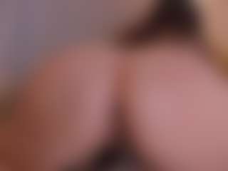 sara-bonneth's Live Sex Cam Show