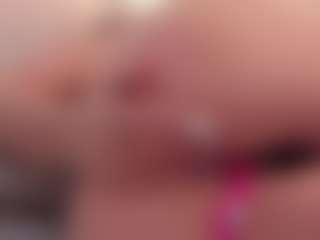 sara-bonneth's Live Sex Cam Show