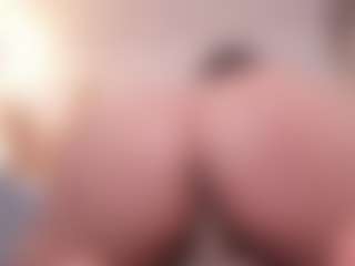 sara-bonneth's Live Sex Cam Show