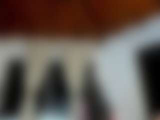 Isabella's Live Sex Cam Show