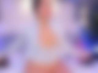 Live cam show with Valeeria - Brown Eyes on AdultVida.com