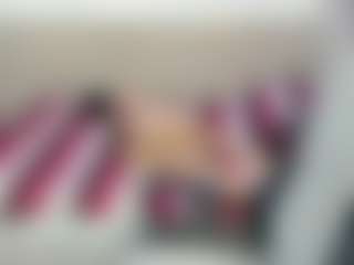 Live cam show with Alyssaaan - Asmr on Milfs Live