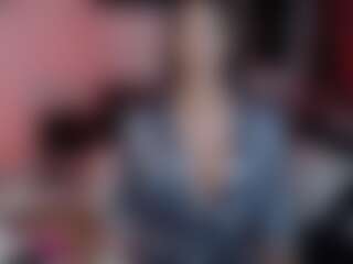 Live cam show with luisanasantos - Muscular on Camsoda