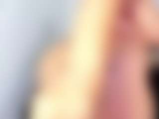 Live cam show with Vicky - Middle Aged on Dolls Live