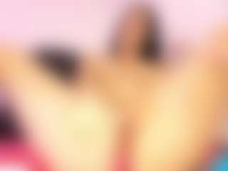 doll-ssquirts's Live Sex Cam Show