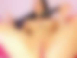 doll-ssquirts's Live Sex Cam Show