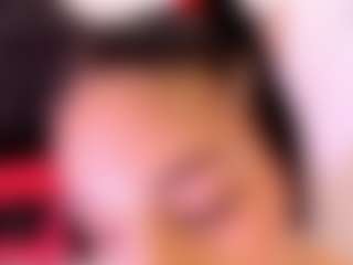 doll-ssquirts's Live Sex Cam Show