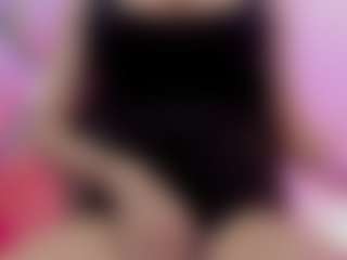 Live cam show with Andie Baker Monroe - Blonde Hair on CamClone