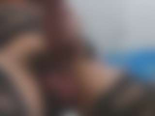 Live cam show with ESMERALDA-TS-BIG - Average on Milf Play