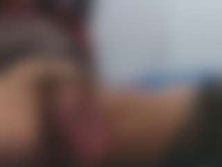Live cam show with ESMERALDA-TS-BIG - Green Eyes on madthumbs