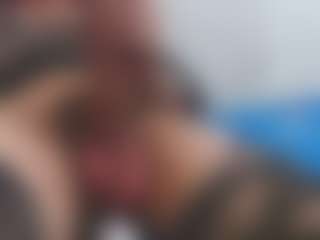 ESMERALDA-TS-BIG's Live Sex Cam Show