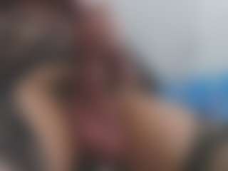 Live cam show with ESMERALDA-TS-BIG - Black Hair on sexylive.show