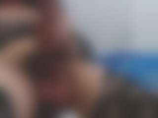 Live-sekscamshow van ESMERALDA-TS-BIG
