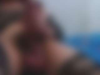 ESMERALDA-TS-BIG's Live Sex Cam Show