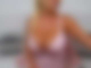 KellyBabee's Live Sex Cam Show