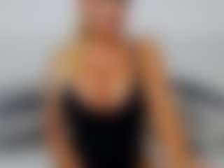 KellyBabee's Live Sex Cam Show