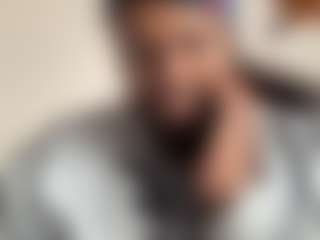 Spettacolo in cam dal vivo con KingTGC - No Drinking su Camsoda